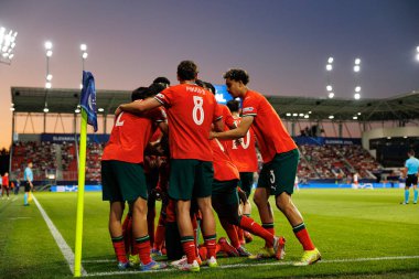 Portekiz 'in oyuncuları, Portekiz ve Polonya milli takımları arasında oynanan UEFA Euro U-21 2025 maçında Geovany Quenda' dan gol üstüne gol atarken görüldü (Maciej Rogowski)