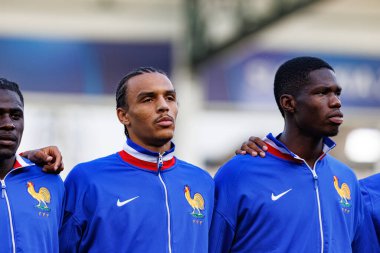 Kiliann Sildillia ve Thierno Barry, UEFA Euro U-21 2025 maçında Fransa ve Polonya milli takımları arasında görüldü (Maciej Rogowski)