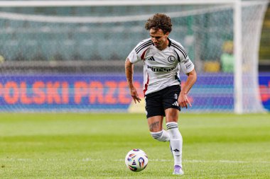 UEFA Avrupa Ligi 1. tur eleme maçında Migouel Alfarela, Stadion Miejski Legii Warszawa 'daki Legia Warszawa ve FK Aktobe takımları arasında oynandı.)