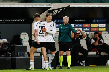 Marc Gual ve Ilya Shkurin UEFA Avrupa Ligi 1. tur eleme maçında Stadion Miejski Legii Warszawa 'daki Legia Warszawa ve FK Aktobe takımları arasında oynandı.)
