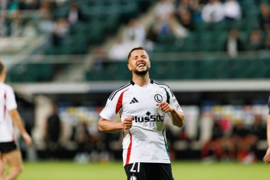 Vahan Bichakhchyan UEFA Avrupa Ligi 1. tur eleme maçında Stadion Miejski Legii Warszawa 'daki Legia Warszawa ve FK Aktobe takımları arasında oynandı (Maciej Rogowski)