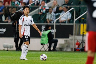 Ryoya Morishita, UEFA Avrupa Ligi 1. tur eleme maçında Stadion Miejski Legii Warszawa 'daki Legia Warszawa ve FK Aktobe takımları arasında oynandı.)