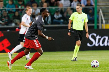 Uche Henry Agbo UEFA Avrupa Ligi 1. tur eleme maçında Legia Warszawa ve FK Aktobe takımları arasında Stadion Miejski Legii Warszawa 'da (Maciej Rogowski)