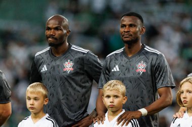 Gabi Kiki ve Uche Henry Agbo, UEFA Avrupa Ligi 1. tur eleme maçında Legia Warszawa ve FK Aktobe takımları arasında Stadion Miejski Legii Warszawa (Maciej Rogowski))