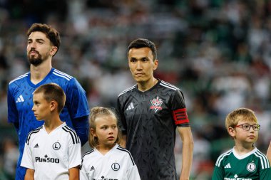 Andrei Vlad ve Bagdat Kairov UEFA Avrupa Ligi 1. tur eleme maçında Legia Warszawa ve FK Aktobe takımları arasında Stadion Miejski Legii Warszawa (Maciej Rogowski))