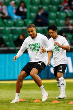 Steven Kapuadi UEFA Avrupa Ligi 1. tur eleme maçında Stadion Miejski Legii Warszawa 'da Legia Warszawa ve FK Aktobe takımları arasında oynandı.)