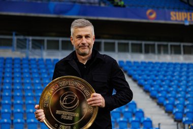 Edward Iordanescu Süper Puchar Polski maçında Lech Poznan ve Legia Warszawa (Maciej Rogowski)