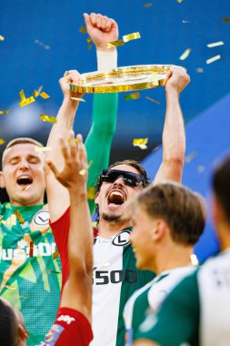 Migouel Alfarela, Süper Puchar Polski maçında Lech Poznan ve Legia Warszawa (Maciej Rogowski) takımları arasında görüldü.)