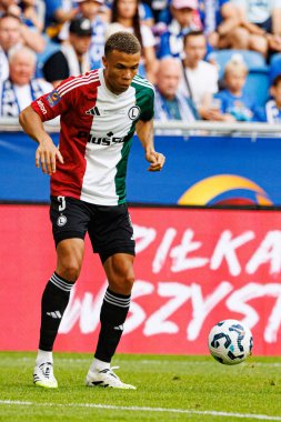 Steve Kapuadi, Süper Puchar Polski maçında Lech Poznan ve Legia Warszawa (Maciej Rogowski)