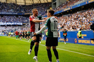 Rafal Augustyniak ve Ilya Shkurin, Süper Puchar Polski maçında Lech Poznan ve Legia Warszawa (Maciej Rogowski)