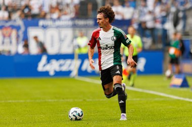 Migouel Alfarela, Süper Puchar Polski maçında Lech Poznan ve Legia Warszawa (Maciej Rogowski) takımları arasında görüldü.)