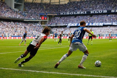 Migouel Alfarela ve Robert Gumny, Super Puchar Polski maçında Lech Poznan ve Legia Warszawa (Maciej Rogowski)