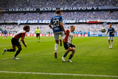 Migouel Alfarela ve Robert Gumny, Super Puchar Polski maçında Lech Poznan ve Legia Warszawa (Maciej Rogowski)