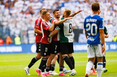 Legia oyuncuları, Süper Puchar Polski maçında Pawel Wszolek 'in 25 / 26' lık galibiyetini Lech Poznan ve Legia Warszawa (Maciej Rogowski)