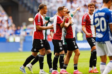 Legia oyuncuları, Süper Puchar Polski maçında Pawel Wszolek 'in 25 / 26' lık galibiyetini Lech Poznan ve Legia Warszawa (Maciej Rogowski)