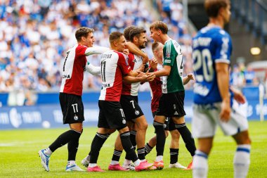 Legia oyuncuları, Süper Puchar Polski maçında Pawel Wszolek 'in 25 / 26' lık galibiyetini Lech Poznan ve Legia Warszawa (Maciej Rogowski)