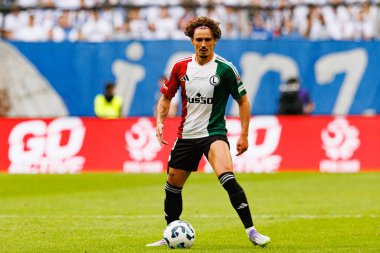 Migouel Alfarela, Süper Puchar Polski maçında Lech Poznan ve Legia Warszawa (Maciej Rogowski) takımları arasında görüldü.)