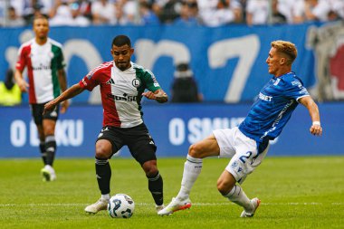 Juergen Elitim ve Joel Pereira, Süper Puchar Polski maçında Lech Poznan ve Legia Warszawa (Maciej Rogowski)