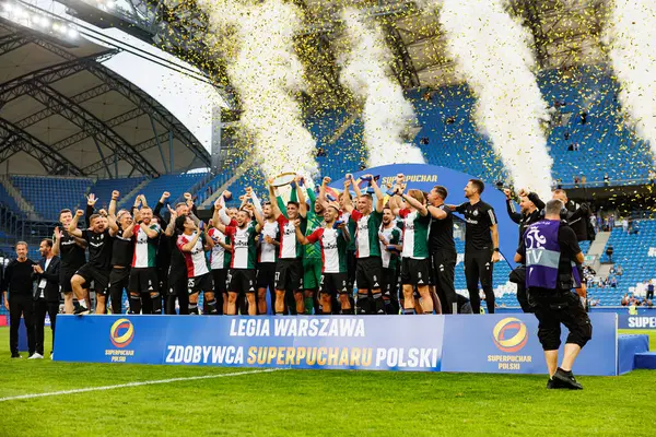 Legia takımı Süper Puchar Polski maçında Lech Poznan ve Legia Warszawa (Maciej Rogowski)