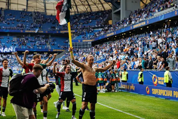 Steve Kapuadi, Süper Puchar Polski maçında Lech Poznan ve Legia Warszawa (Maciej Rogowski)