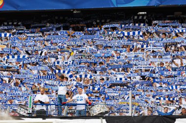 Lech taraftarları Süper Puchar Polski maçında Lech Poznan ve Legia Warszawa (Maciej Rogowski)