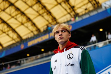 Wojciech Urbanski, Süper Puchar Polski maçında Lech Poznan ve Legia Warszawa (Maciej Rogowski) takımları arasında görüldü.)