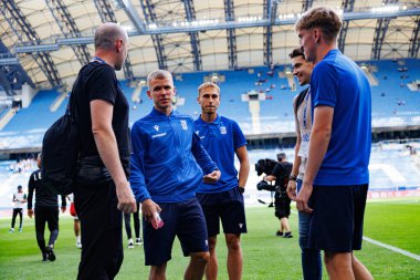 Antoni Kozubal ve Michal Gurgul, Süper Puchar Polski maçında Lech Poznan ve Legia Warszawa (Maciej Rogowski)
