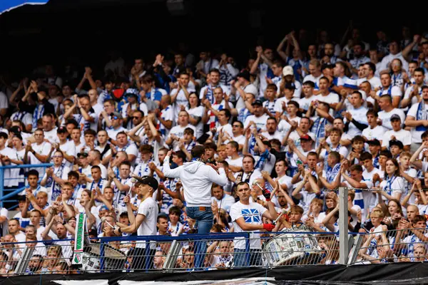 Lech taraftarları Süper Puchar Polski maçında Lech Poznan ve Legia Warszawa (Maciej Rogowski)