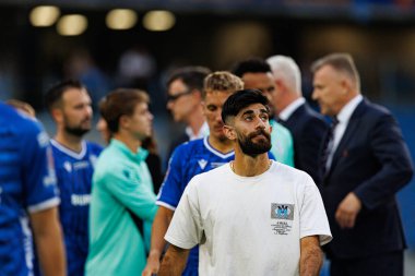 Ali Golizade, Süper Puchar Polski maçında Lech Poznan ve Legia Warszawa (Maciej Rogowski) takımları arasında görüldü.)