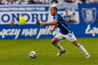 Michal Gurgul, Süper Puchar Polski maçında Lech Poznan ve Legia Warszawa (Maciej Rogowski) takımları arasında görüldü)