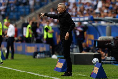 Edward Iordanescu, Süper Puchar Polski maçında Lech Poznan ve Legia Warszawa (Maciej Rogowski) takımları arasında görüldü.)