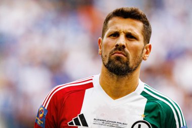 Pawel Wszolek, Süper Puchar Polski maçında Lech Poznan ve Legia Warszawa (Maciej Rogowski) takımları arasında görüldü.)