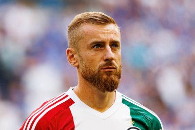 Rafal Augustyniak, Süper Puchar Polski maçında Lech Poznan ve Legia Warszawa (Maciej Rogowski) takımları arasında görüldü.)