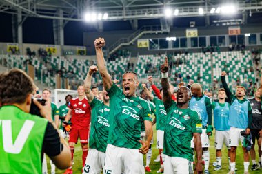 Maurides ve Capita Capemba, Radomiak Radom ve Pogon Szczecin (Maciej Rogowski) takımları arasındaki PKO BP Ekstraklasa maçı sırasında)