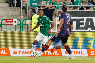 Radomiak Radom ve Pogon Szczecin (Maciej Rogowski) takımları arasındaki PKO BP Ekstraklasa maçı sırasında Vasco Lopes ve Marian Huja)