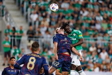 Danijel Loncar ve Abdoul Tapsoba PKO BP Ekstraklasa maçı sırasında Radomiak Radom ve Pogon Szczecin (Maciej Rogowski)