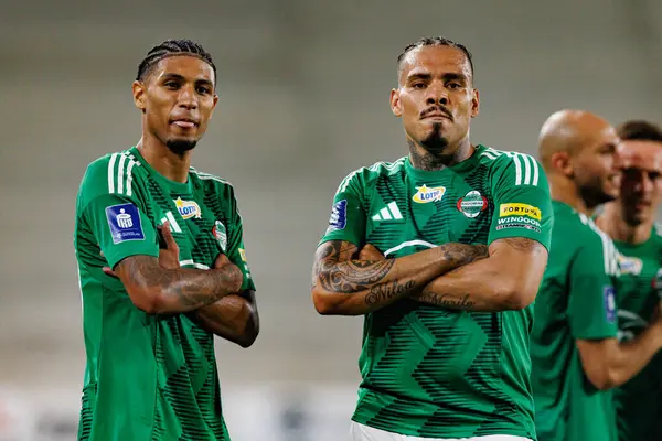 Joao Pedro ve Maurides, Radomiak Radom ve Pogon Szczecin (Maciej Rogowski) takımları arasındaki PKO BP Ekstraklasa maçında gol üstüne gol atarken görüldü)