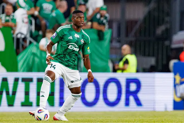 Radomiak Radom ve Pogon Szczecin (Maciej Rogowski) takımları arasındaki PKO BP Ekstraklasa maçı sırasında Steve Kingue)