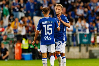 Michal Gurgul ve Mateusz Skrzypczak UEFA Şampiyonlar Ligi karşılaşmasında görüldüler. Lech Poznan ve Breidablik Kopavogur (Maciej Rogowski)