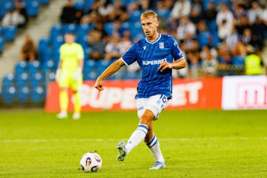 Michal Gurgul UEFA Şampiyonlar Ligi karşılaşmasında görüldü. Lech Poznan ve Breidablik Kopavogur (Maciej Rogowski)