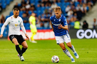 Michal Gurgul UEFA Şampiyonlar Ligi karşılaşmasında görüldü. Lech Poznan ve Breidablik Kopavogur (Maciej Rogowski)