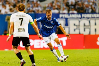 Michal Gurgul UEFA Şampiyonlar Ligi karşılaşmasında görüldü. Lech Poznan ve Breidablik Kopavogur (Maciej Rogowski)