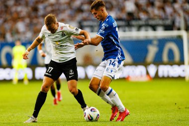 Valgeir Valgeirsson ve Leo Bengtsson UEFA Şampiyonlar Ligi maçında görülmüşler. Lech Poznan ve Breidablik Kopavogur (Maciej Rogowski)