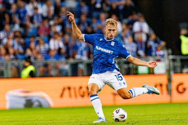 Michal Gurgul UEFA Şampiyonlar Ligi karşılaşmasında görüldü. Lech Poznan ve Breidablik Kopavogur (Maciej Rogowski)