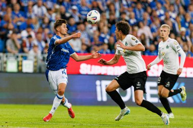 Leo Bengtsson ve Asgeir Orrason UEFA Şampiyonlar Ligi maçında görüldü. Lech Poznan ve Breidablik Kopavogur (Maciej Rogowski)