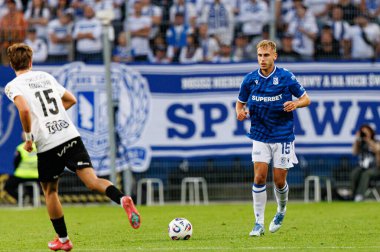 Michal Gurgul UEFA Şampiyonlar Ligi karşılaşmasında görüldü. Lech Poznan ve Breidablik Kopavogur (Maciej Rogowski)