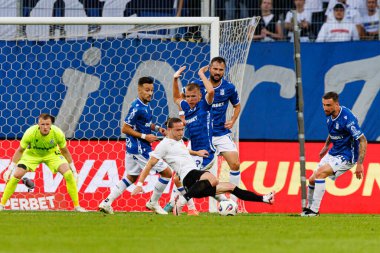 UEFA Şampiyonlar Ligi karşılaşmasında her iki takımın oyuncuları da görüldü. Lech Poznan ve Breidablik Kopavogur (Maciej Rogowski)