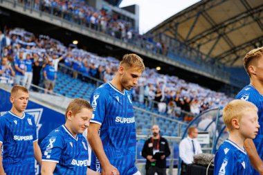 Michal Gurgul UEFA Şampiyonlar Ligi karşılaşmasında görüldü. Lech Poznan ve Breidablik Kopavogur (Maciej Rogowski)