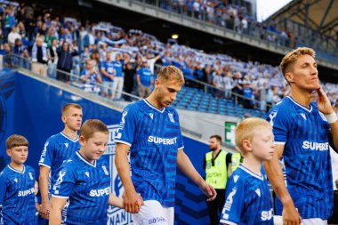 Michal Gurgul UEFA Şampiyonlar Ligi karşılaşmasında görüldü. Lech Poznan ve Breidablik Kopavogur (Maciej Rogowski)