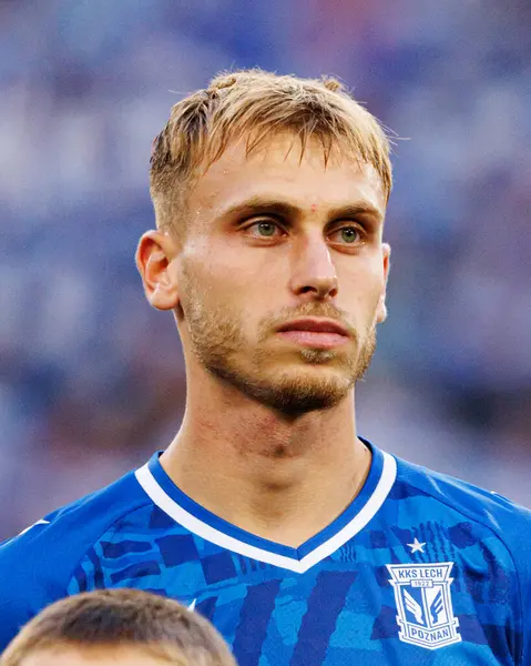 Michal Gurgul UEFA Şampiyonlar Ligi karşılaşmasında görüldü. Lech Poznan ve Breidablik Kopavogur (Maciej Rogowski)